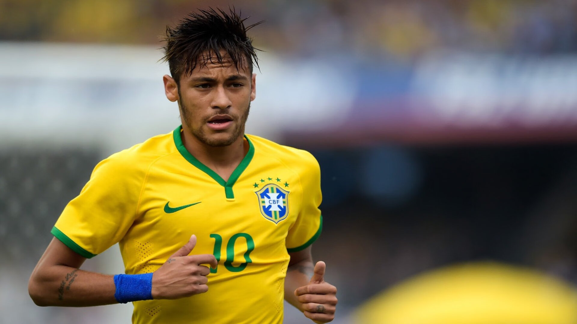 国足主帅团队再度扩编，2021年国足主帅